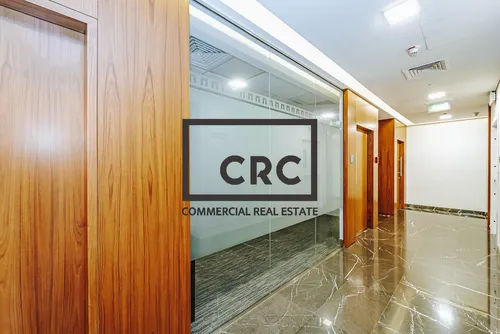 https://d33om22pidobo4.cloudfront.net/listings/of41565l/original/emirates-financial-tower-315-south---edited-7.jpg