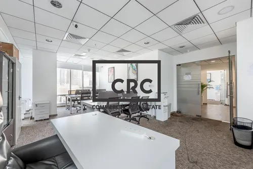 Full Floor Office | Unfurnished | 9 Parkings