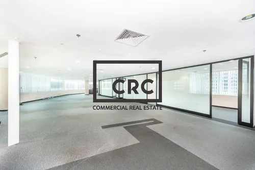 Vacant | High Quality | Pantry | 5 Parking Bays