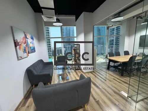 https://d33om22pidobo4.cloudfront.net/listings/os38579s/whatsapp-image-2025-06-06-at-14-55-10--2-.jpeg