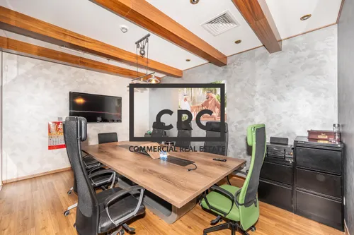 https://d33om22pidobo4.cloudfront.net/listings/os42114l/original/kum-2826-edit.jpg