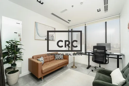 Vacant | 2 parkings | Internal Pantry / Toilet