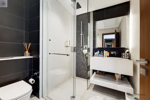 4 Bedrooms Penthouse in Marina Gate 1