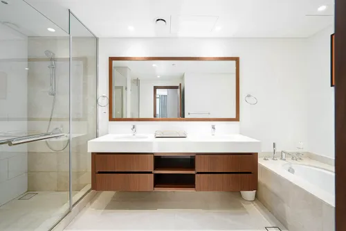 4 Bedrooms Penthouse in Boulevard Crescent 1