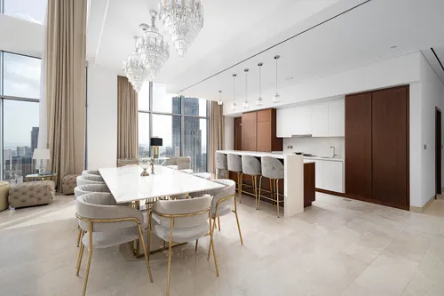 4 Bedrooms Penthouse in Boulevard Crescent 1