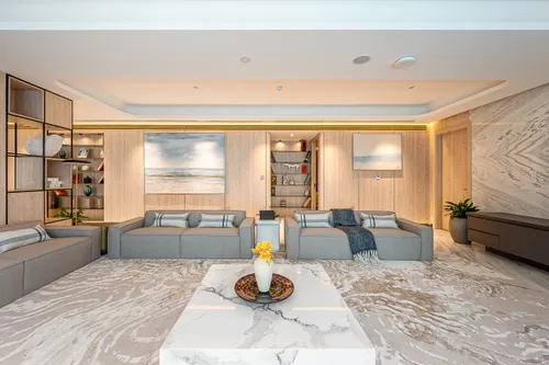 5 Bedrooms Penthouse in Dubai Marina Moon