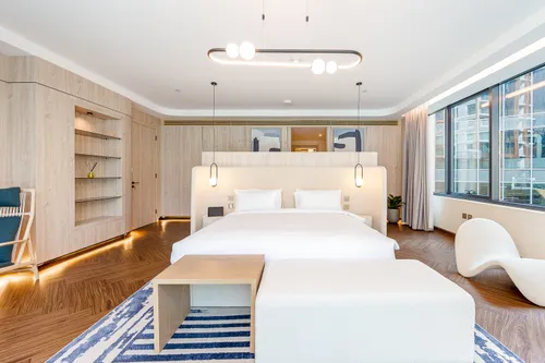 5 Bedrooms Penthouse in Dubai Marina Moon