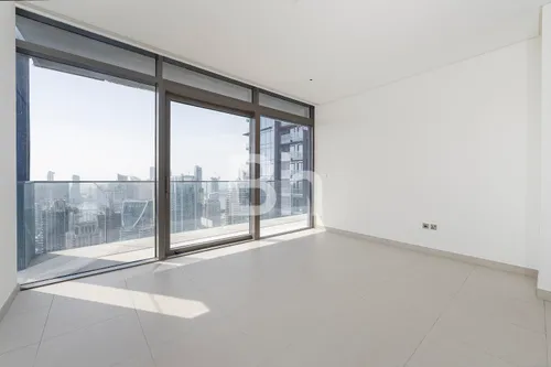 4 Bedrooms Penthouse in Marina Gate 1