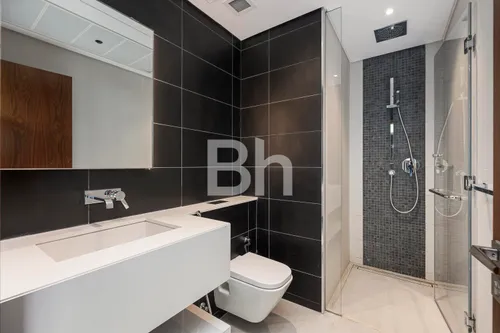 4 Bedrooms Penthouse in Marina Gate 1
