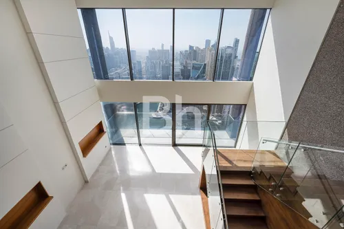 4 Bedrooms Penthouse in Marina Gate 1