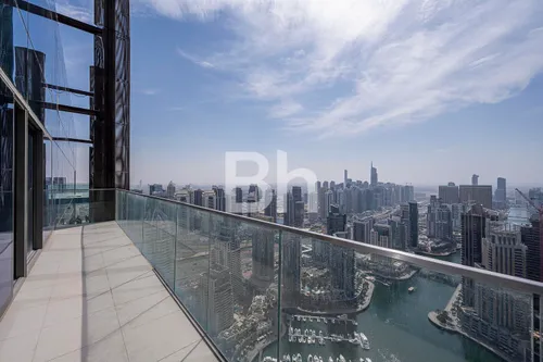 4 Bedrooms Penthouse in Marina Gate 1