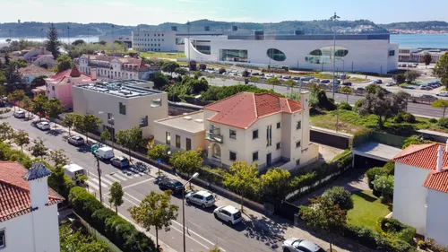5 Bedrooms House in Belém