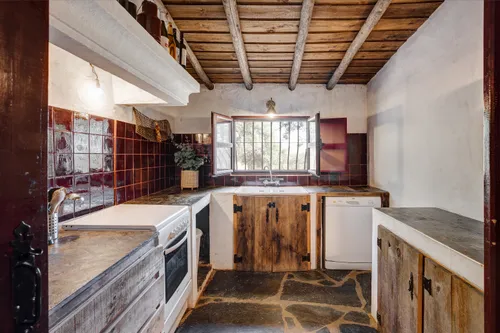 4 Bedrooms Country Estate in Terena