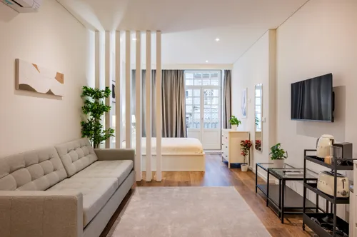 T2 (T0+T0) apartment with balcony in Cedofeita, Porto