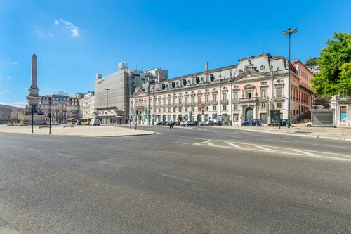 2 Bedrooms Apartment in Arroios