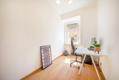 2 Bedrooms Apartment in Arroios