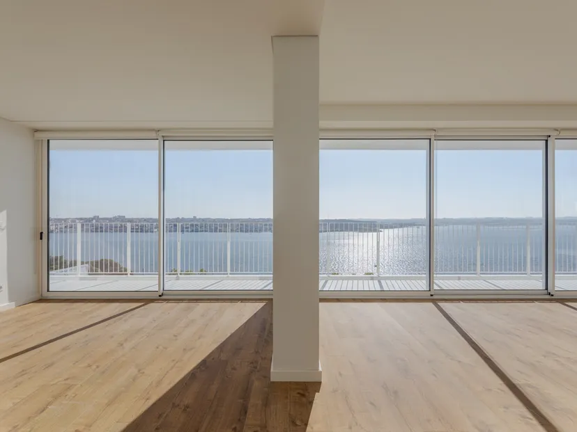 3 Bedroom Apartment in Seixal, Arrentela e Aldeia de Paio Pires
