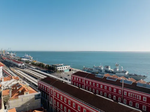 Brand-new 3-Bedroom Duplex Apartment with terraces and river view