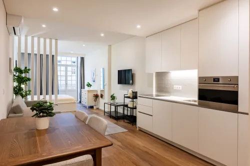 T2 (T0+T0) apartment with balcony in Cedofeita, Porto