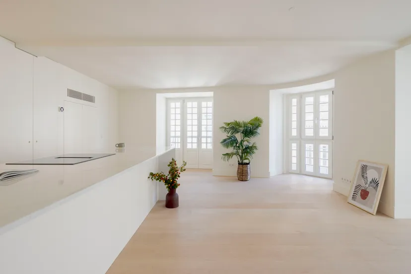 2 Bedroom Apartment in Avenida da Liberdade (São José)