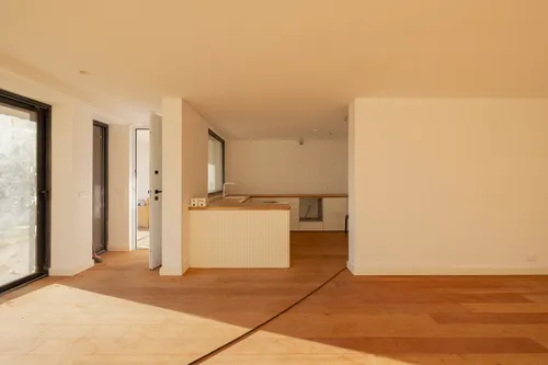 20 Bedrooms Building in Malveira da Serra