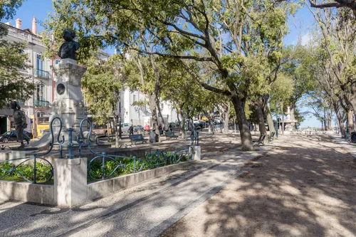 3 Bedrooms House in Misericórdia