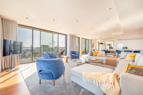 4 Bedrooms Apartment in Parque das Nações