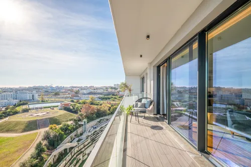 4 Bedrooms Apartment in Parque das Nações