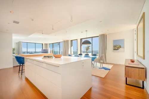 4 Bedrooms Apartment in Parque das Nações