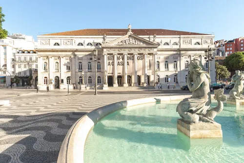 1 Bedroom Duplex in Arroios