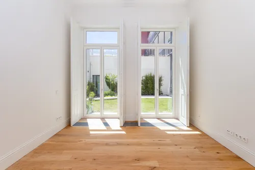 2 Bedrooms Apartment in Santo António