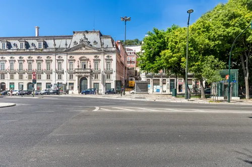 2 Bedrooms Apartment in Santo António