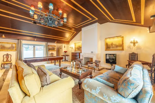 6 Bedrooms House in Sete Rios