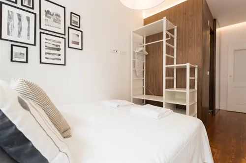 2 Bedrooms Apartment in Misericórdia