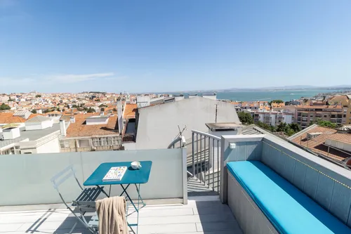 4 Bedrooms Duplex in Estrela