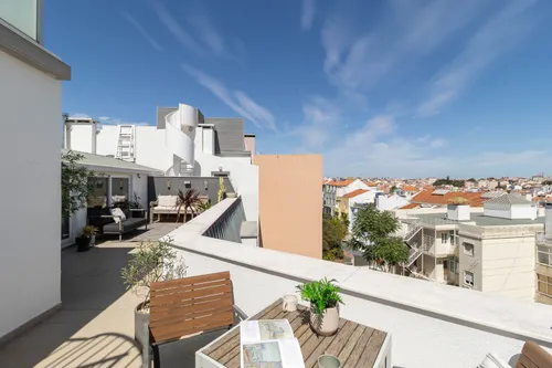 4 Bedrooms Duplex in Estrela