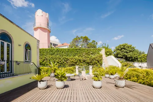 T1+1 duplex apartment with private terrace, swimming pool and parking in Oeiras