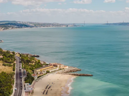 2 Bedrooms Apartment in Oeiras e São Julião da Barra, Paço de Arcos e Caxias