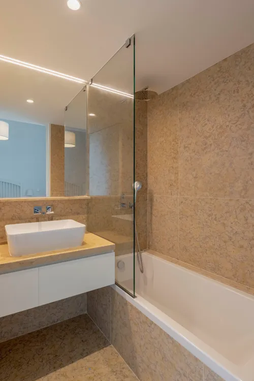 2 Bedrooms Apartment in Graça