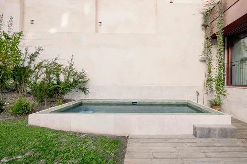 4 Bedrooms Apartment in Marvila