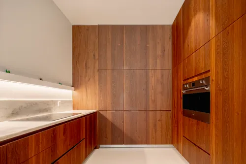 4 Bedrooms Apartment in Marvila