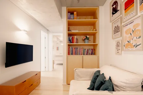 4 Bedrooms Apartment in Marvila