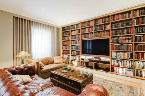 7 Bedrooms Apartment in Estrela