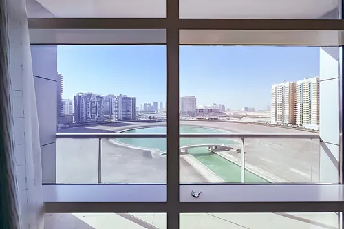 Apartment in Oasis Tower 1