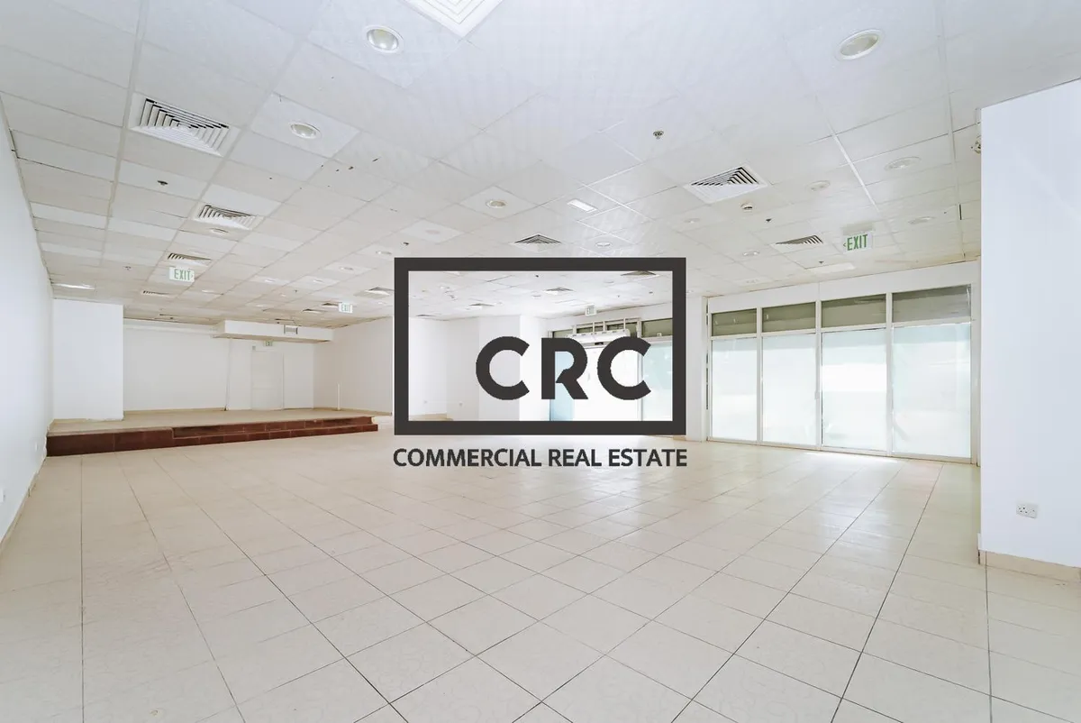 Retail for rent in Jlt Cluster G at 425,000 AED per year