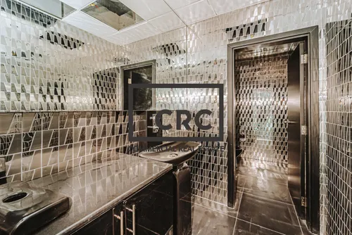https://d33om22pidobo4.cloudfront.net/listings/re42211l/original/bay-central-3---dubai-marina---re42211---retail-6---rent---urooj---pip---edited-6.jpg