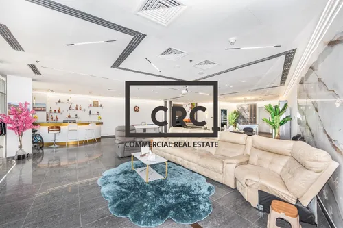 Fully Fitted | Vacant | Canal View | LLC License