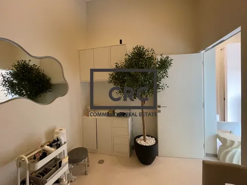 https://d33om22pidobo4.cloudfront.net/listings/re42562l/original/img-6914.jpeg