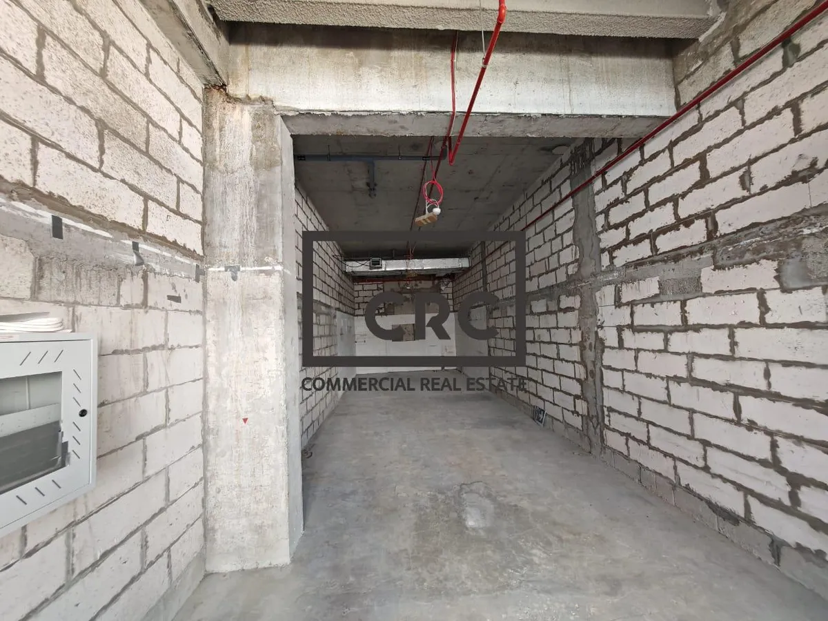 Retail for rent in Azizi Riviera 48 at 214,903 AED per year