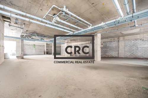 Showroom Space | High Visibility | Prime Location